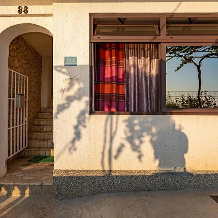 2 Bedroom Stunning In Stara Baška