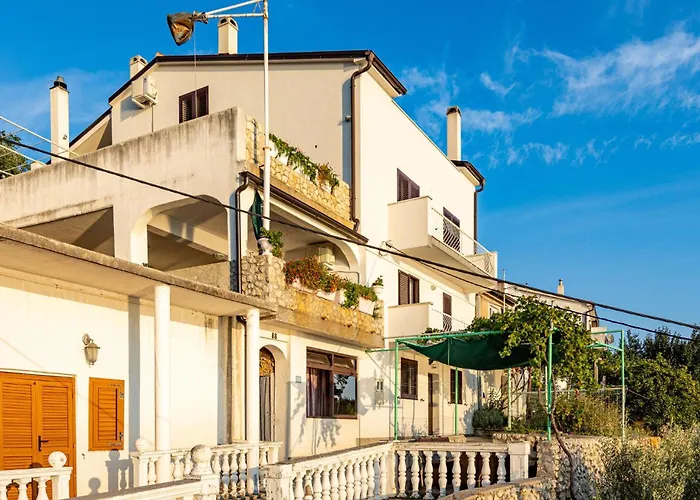 Apartment 2 Bedroom In Stara Baška