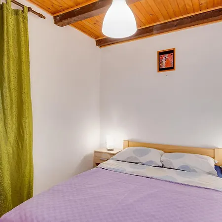 2 Bedroom In Apartment *